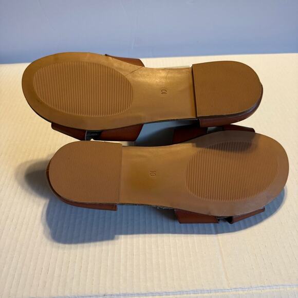 Torrid Women’s Brown Faux Leather Flat Sandals Slip On Criss Cross Open Toe Sz10 - Picture 8 of 9
